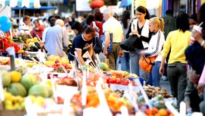 Voľno v práci? Celé Slovensko na poľskom trhovisku