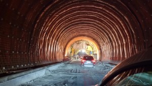 Výstavba diaľníc nejde takým tempom ako v okolitých krajinách. Môže sa to zmeniť?