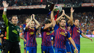 Superpohár pre Barcu, v závere bitka, Mourinho pichal do oka!