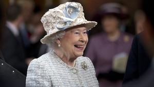 Posledná zahraničná cesta? Kráľovnú trápia kĺby