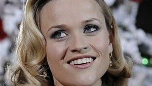 Reese Witherspoon opäť randí
