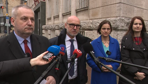 SaS podáva trestné oznámenie. Žiada odstúpenie šéfa SIS