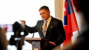 Volebný zákon urobil Fico sám sebe, tvrdí opozícia
