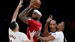 NBA: Miami zdolalo aj trápiaci sa tím LA Lakers