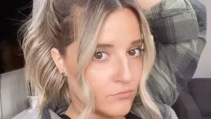 Tento vlasový TRIK je hitom: Za pár sekúnd vám vyčaruje krajší a hustejší cop