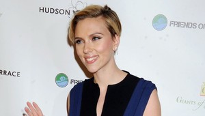 Scarlett Johansson (29) zobrala na červený koberec svoje dvojča!