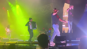 Krok do prázdna! Desivý pád Daniela Landu z pódia, TOTO nie je bežná reakcia!