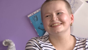 Onkopacientka Emka je veľká hrdinka: Bojuje s chorobou a pomáha nepočujúcim rodičom!