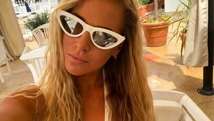 Najžhavejší tenisový zadok! Cibulková pózuje v úsporných bikinách