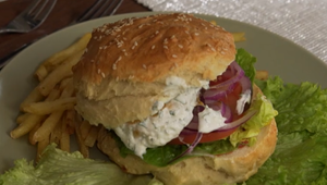 Hlavné jedlo: Trojposchodová veža