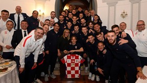 Chorváti si krásne uctili Modrića. Ten sa neubránil slzám