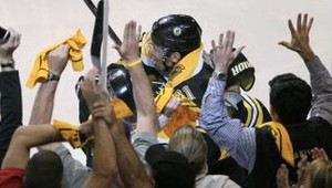 Šatan spasiteľ Bruins, Demitra s prvým gólom