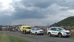 Chytili sa za ruky a vybehli, tvrdí vodič, ktorému cestu skrížili dve deti