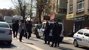 Pri prestrelke v Ankare zomreli dvaja ľudia, polícia našla výbušniny