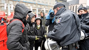 V Kolíne sa začal karneval, len za prvý deň dostala polícia 224 udaní