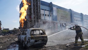 921. deň na Ukrajine: Ukrajina útočila dronmi, hlásia požiar v rafinérii a elektrárni