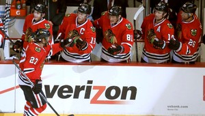 Chicago vstúpilo do sezóny majstrovsky, Hossa 1+1, Handzuš 0+1