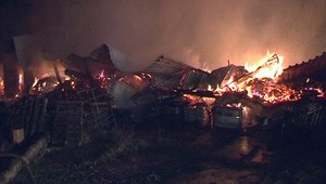 V Toporci zhorel ovčín s 550 ovcami