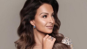 TWiiNSKA sa s tým nebabre. Roztiahla nohy a ukázala TOTO!