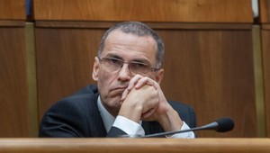 Poslanci predložili návrhy na úpravu paragrafu 363