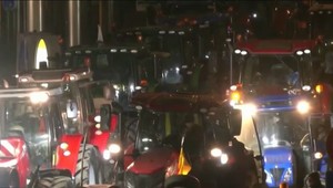 V centre Bruselu to vrelo: Európska metropola zažila najväčšie protesty farmárov