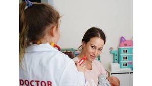 Výhody Union zdravotnej poisťovne oceňujú lekári i známe matky. Prečítajte si, čo o očkovaní píše hviezdna Katka Jakeš