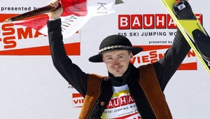 Malysz doskákal. Takto sa so svojím hrdinom lúči Poľsko...