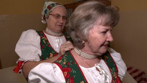 Kde ženy nosili garaliže a jedlo sa búco. Nárečie Stredného Požitavia zachoval bývalý učiteľ.