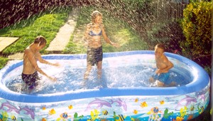 Úrazy či otrava liekmi? Čo všetko deťom počas leta hrozí?