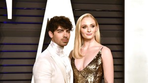 Herečka Sophie Turner je tehotná: So spevákom Joe Jonasom čakajú prvého potomka!