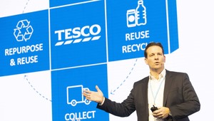 Tesco dáva zbohom nerecyklovateľným plastovým obalom