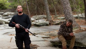 Päť najväčších premien Johna Travoltu: Starostlivý otecko ale aj zabijak s vyholenou hlavou