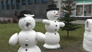 Vandali zničili vianočnú výzdobu mesta, niektoré časti ukradli