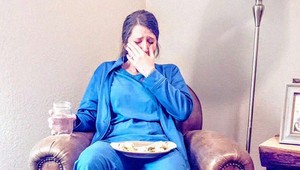 Internetom koluje FOTO totálne zničenej ženy: Prečo jej TO vlastná sestra urobila?