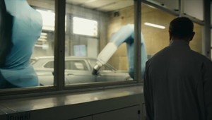 Slovensko držia nad vodou automobilky. Odborníci na to už dlhodobo upozorňujú