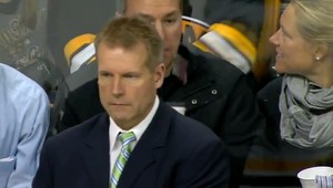 VIDEO. Čistá trojka. Ale na hokeji. A do pohára fanúšika...