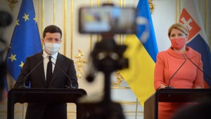 Čaputová podporuje vstup Ukrajiny do EÚ. So Zelenskym poukázala na konflikt na východe krajiny