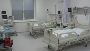 Muž si na toaletách urgentného príjmu vzal život