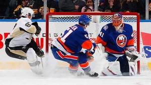 Islanders s Halákom zdolali Pittsburgh, Hossa asistoval