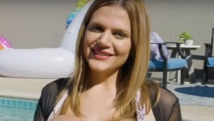 Z nudnej a bucľatej účtovníčky hviezdou filmov pre dospelých