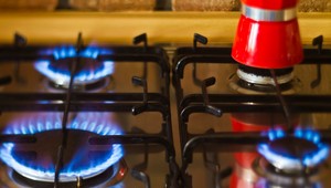 Slovenské domácnosti si budú musieť siahnuť hlbšie do vrecka. Energie zdražejú