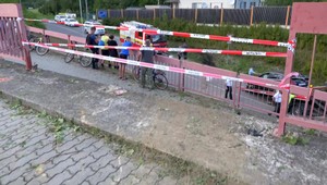 Šofér predviedol skutočný kaskadérsky kúsok: Autom letel niekoľko metrov, potom z miesta nehody odkráčal