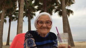 Pozrite sa, ako cestuje 89-ročná ruská babička po celom svete