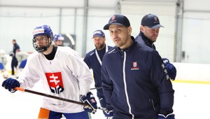 Slovákov na MS do 18 rokov čakala na ľade prehra. S Lotyšskom sme si neporadili