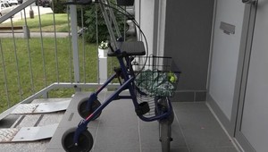 Muž okradol invalidnú dôchodkyňu: Prišla o peniaze aj doklady