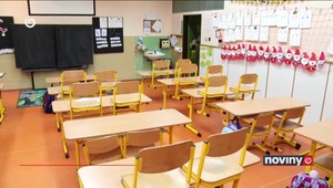 Od pondelka sa prerušuje prezenčná výučba na školách v Bratislave, Malackách, Pezinku a Senci