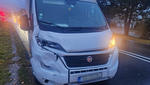 Polícia v Bratislavskom kraji ráno riešila tri zrážky vozidiel s chodcami. Jedna skončila fatálne