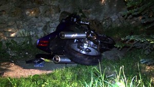 Leonard (18) si vzal motorku a v Beladiciach havaroval