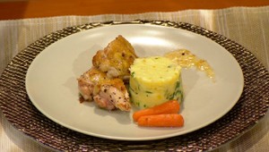 Kurací steak s parmezánom a baby karotkou