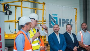 IPEC dosiahol v Senici pri stavbe 13 tisíc metrovej haly pre Mahle najvyšší bod.  Po dokončení bude v areáli pracovať 1000 ľudí